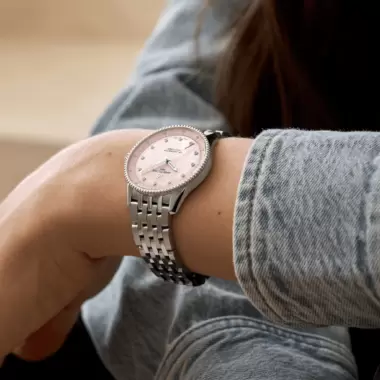 https://www.gracis-watch.com