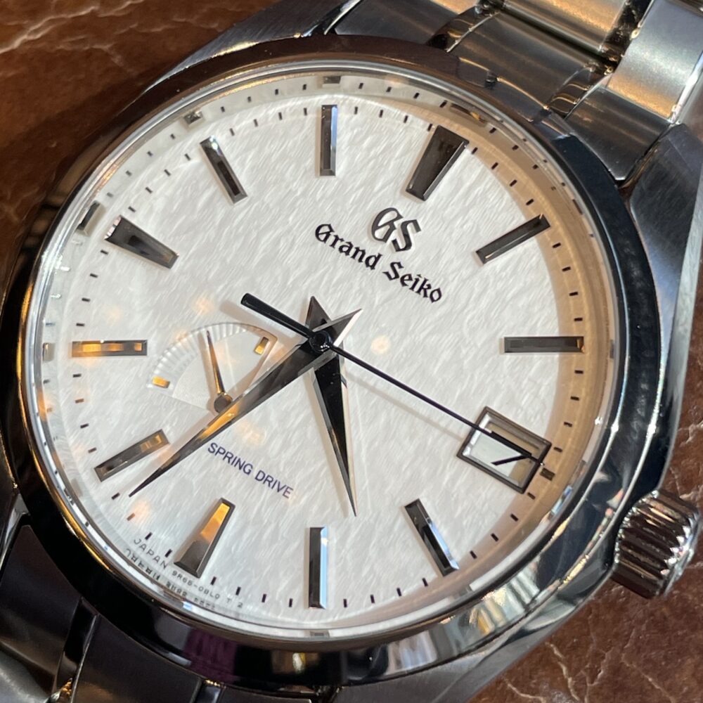 雪白モデルの文字盤