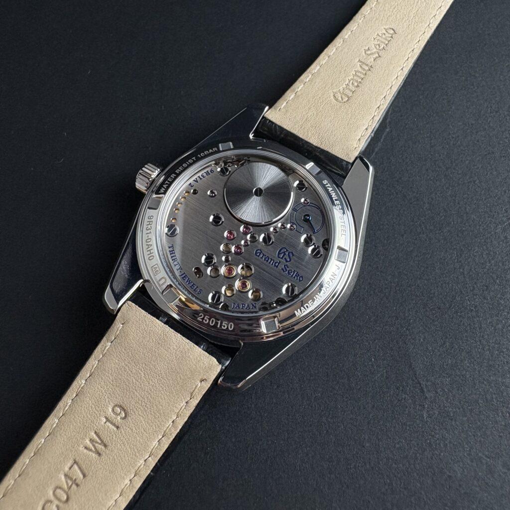 グランドセイコー SBGY011 裏蓋のムーブメントとパワーリザーブ表示