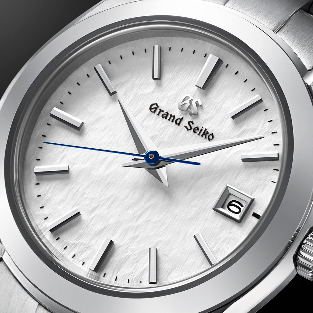 グランドセイコー STGF359 雪白文字盤のテクスチャー
