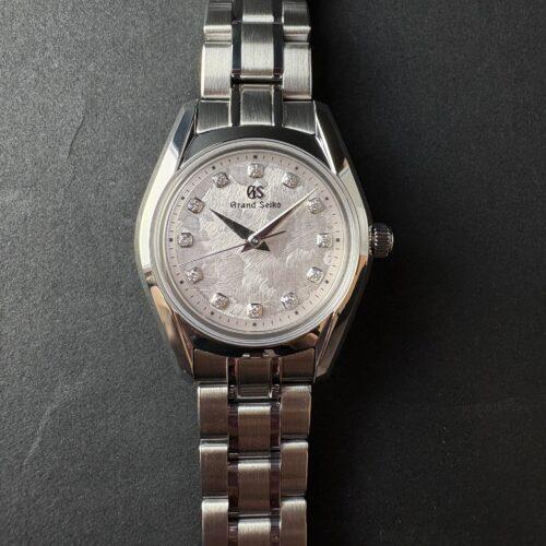 グランドセイコー STGF387 花筏 レディース時計の全体像