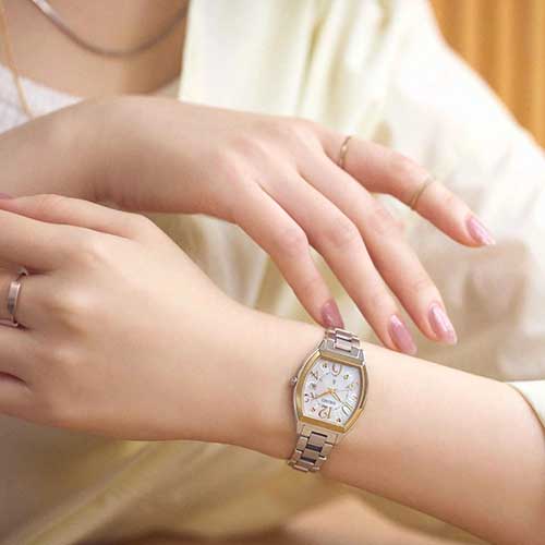 【2/6発売】 ルキア SSQW100