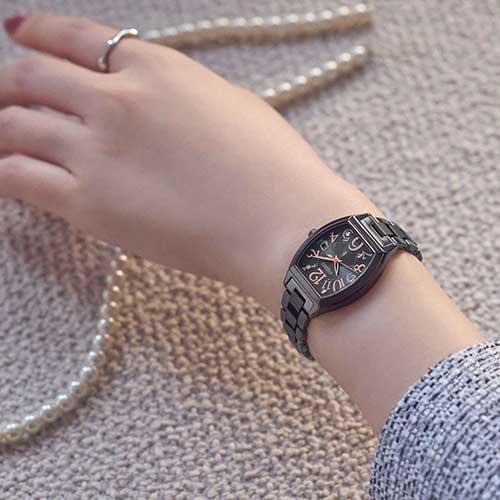 【2/6発売】 ルキア SSQW101