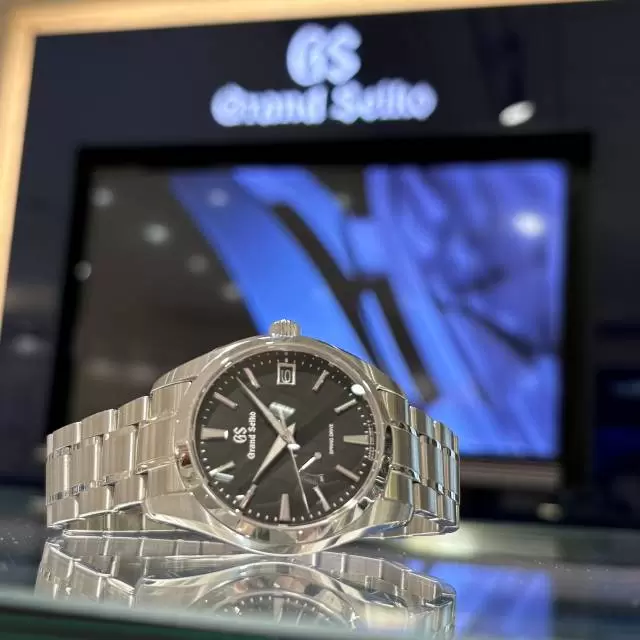 グランドセイコー SBGA203 スプリングドライブ秒針