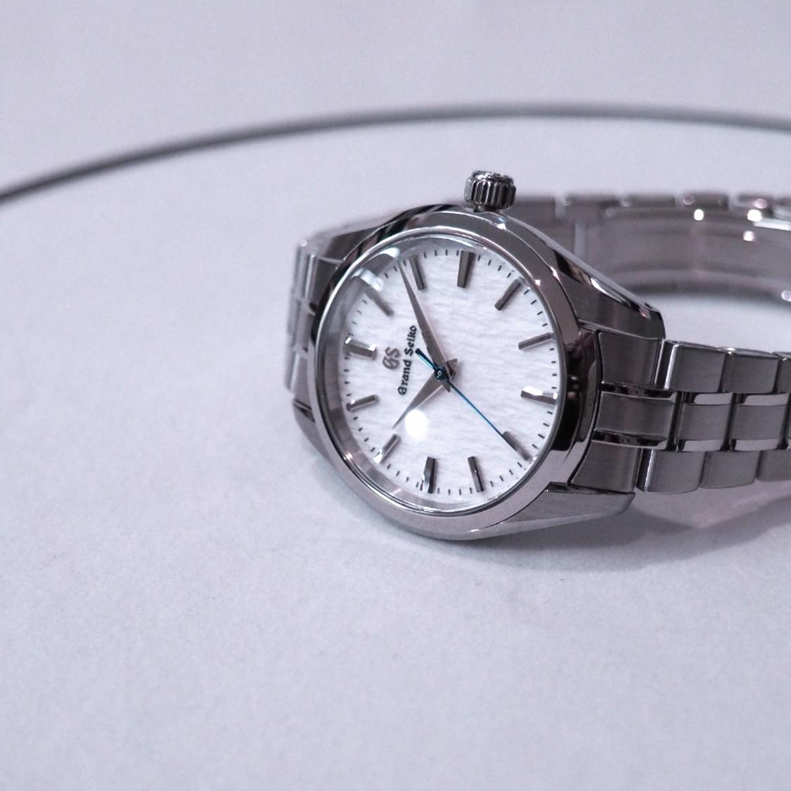 グランドセイコーSBGX359/361雪白の実機レビュー
