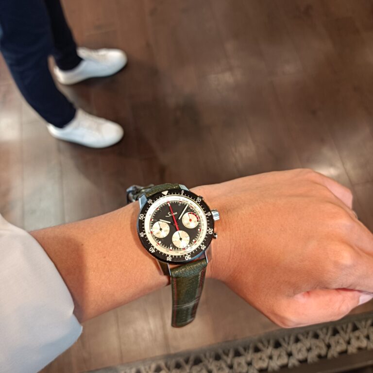 遂に出た！復刻手巻きモデルの巻き。