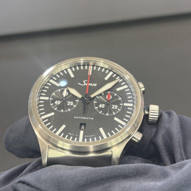 Sinn 936：究極の視認性を追求した、モダン・クロノグラフの到達点