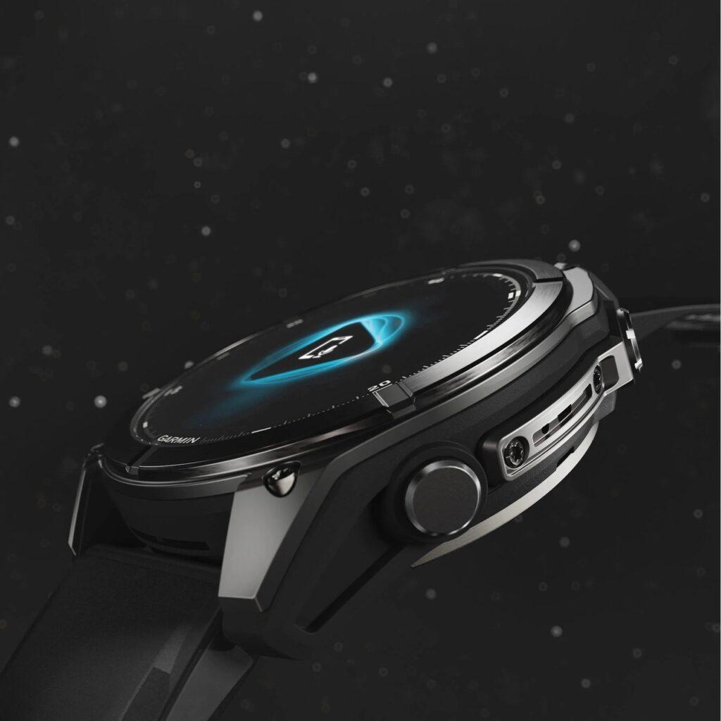 スマートウォッチ戦国時代。Fenix8高額モデルを買う「価値」はどこにあるのか？