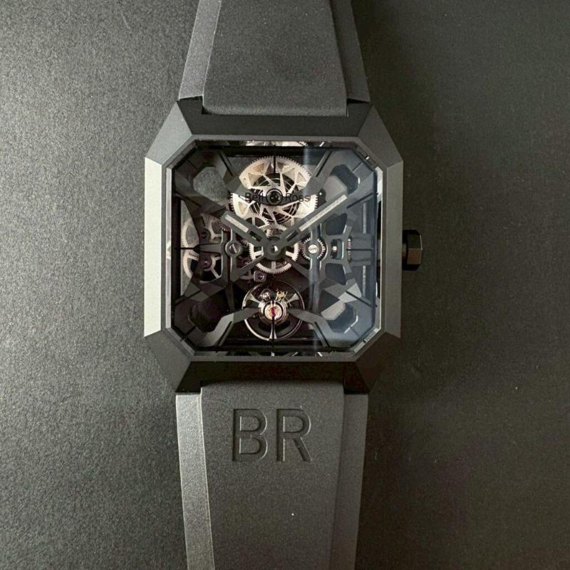 BR-03 Cyber Ceramic徹底レビュー｜限定セラミック時計の魅力とスペック