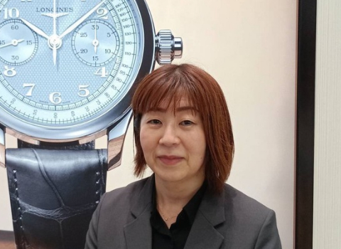 上野　智美
